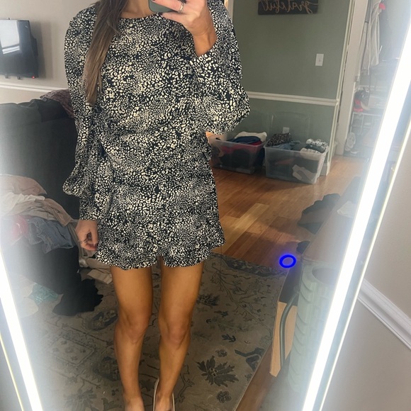 Two piece set - Picture 3 of 7